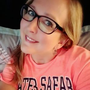 Meet your Posher, Melanie